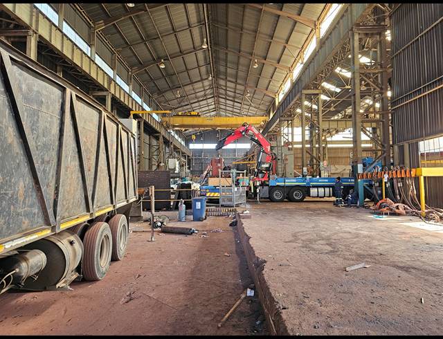 6,700M² FACTORY TO LET IN DUNCANVILLE